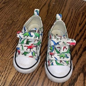 Toddler dino Velcro converse